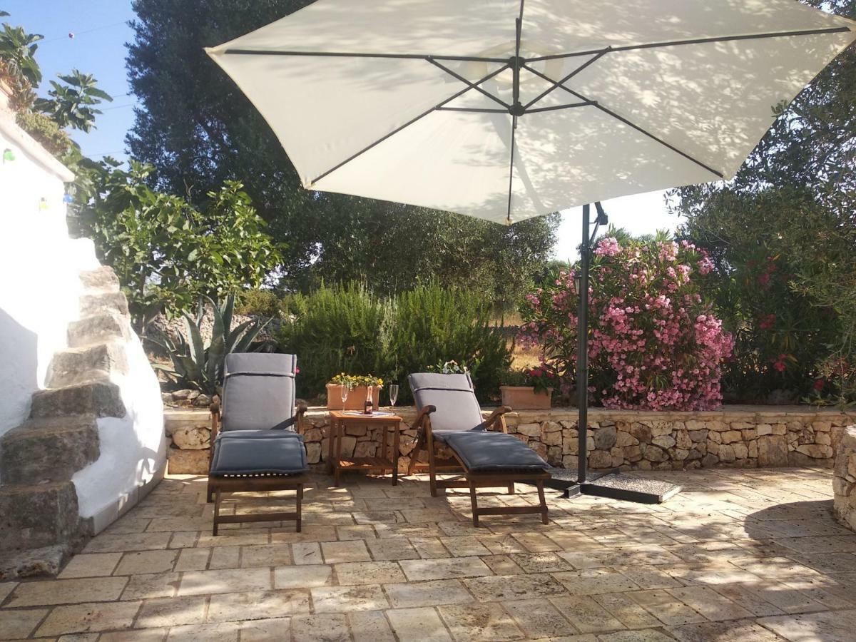 Piccolo Trullo Ostunese Le Jardin De Sophie' ออสตูนี ภายนอก รูปภาพ